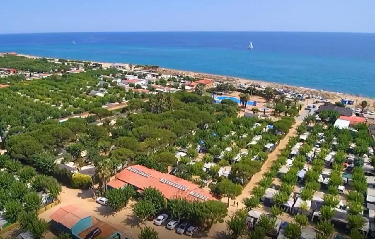Camping Albatross Mobile Homes On El Pla De Mar